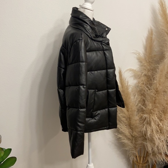 7 for All Mankind Faux Leather Quilted Black Puffer coat puffy winter jacket med - Picture 2 of 16
